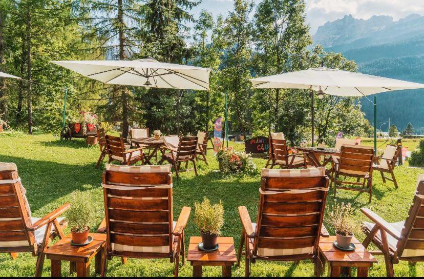 Hotel Mirage Cortina dʼAmpezzo Exteriör bild