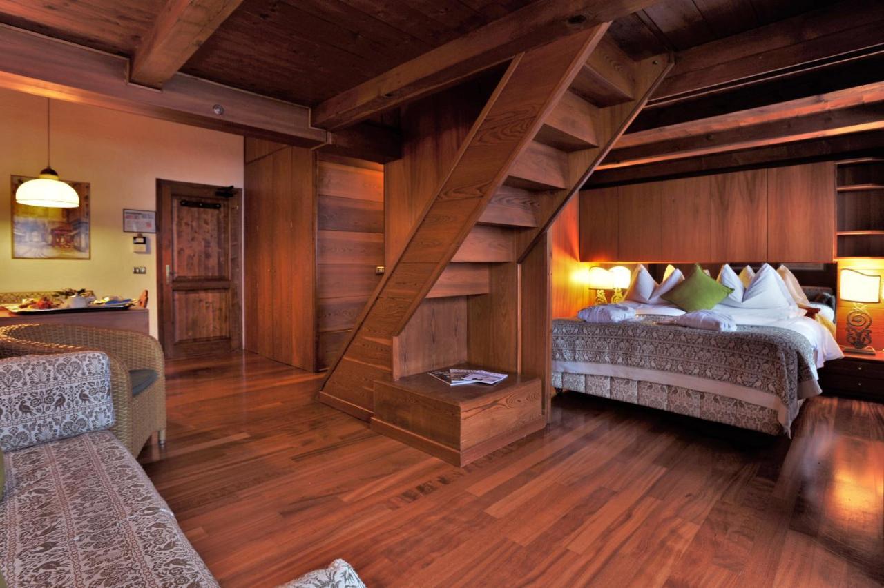 Hotel Mirage Cortina dʼAmpezzo Exteriör bild