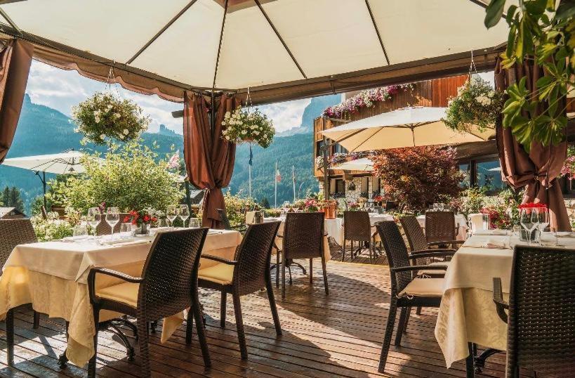 Hotel Mirage Cortina dʼAmpezzo Exteriör bild