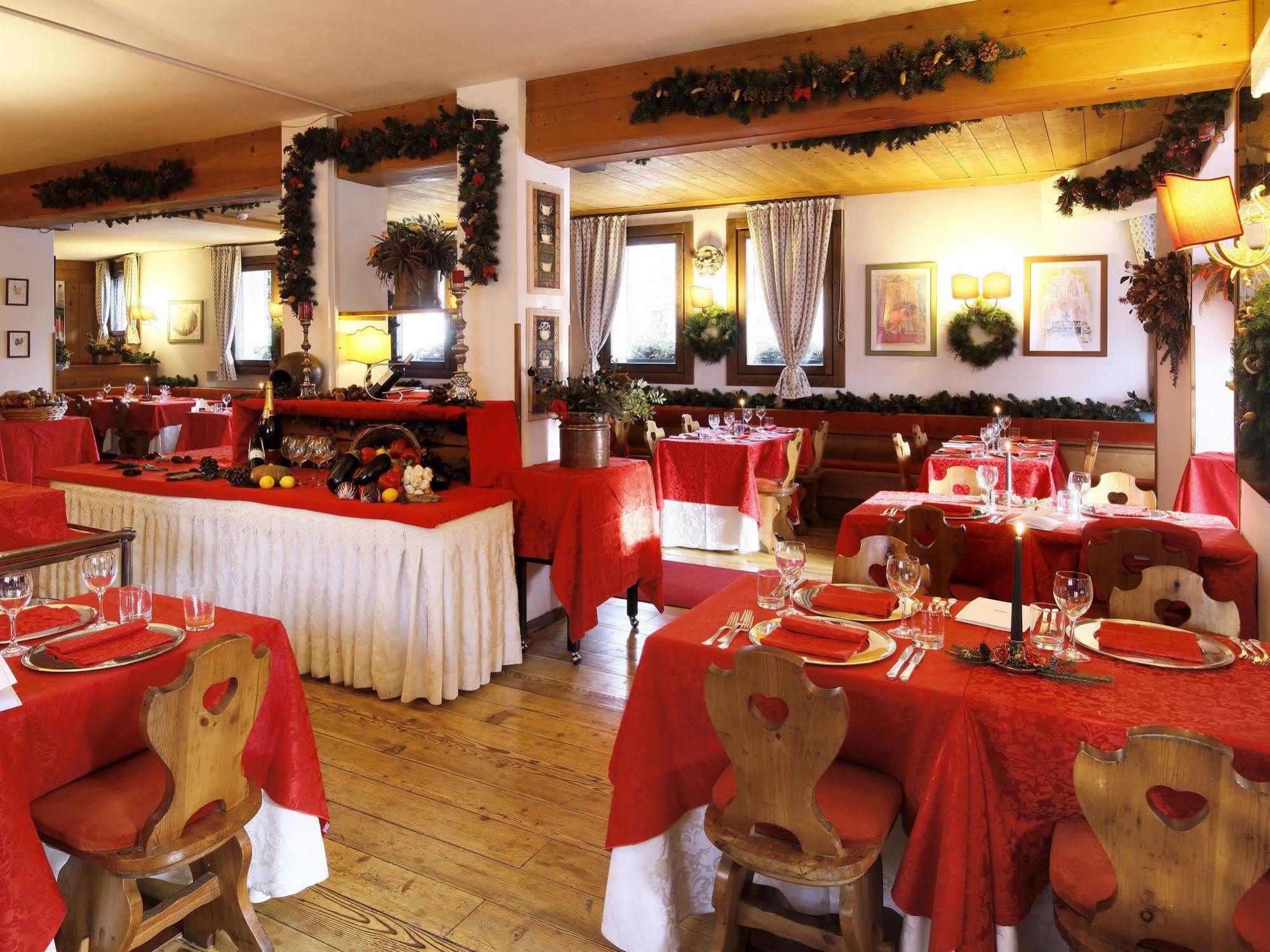 Hotel Mirage Cortina dʼAmpezzo Exteriör bild