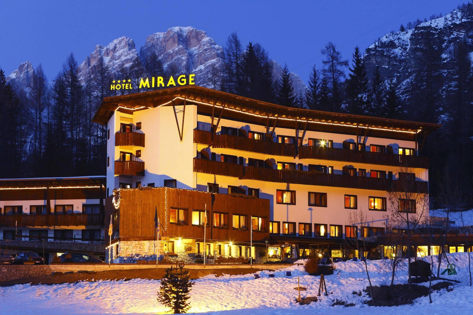 Hotel Mirage Cortina dʼAmpezzo Exteriör bild
