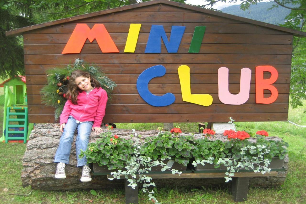 Hotel Mirage Cortina dʼAmpezzo Exteriör bild